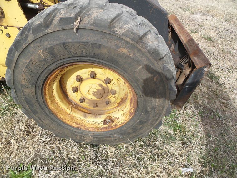 image for item DH4859 1986 New Holland L785  skid steer loader