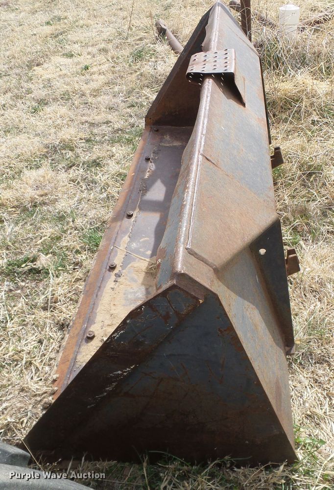 image for item DH4859 1986 New Holland L785  skid steer loader