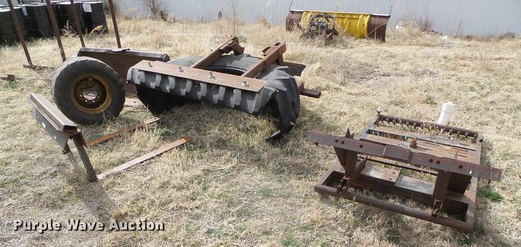 image for item DH4859 1986 New Holland L785  skid steer loader