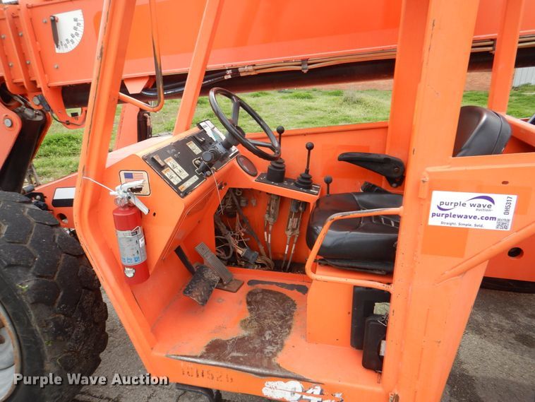 image for item DH5317 2013 JLG 8042  telehandler