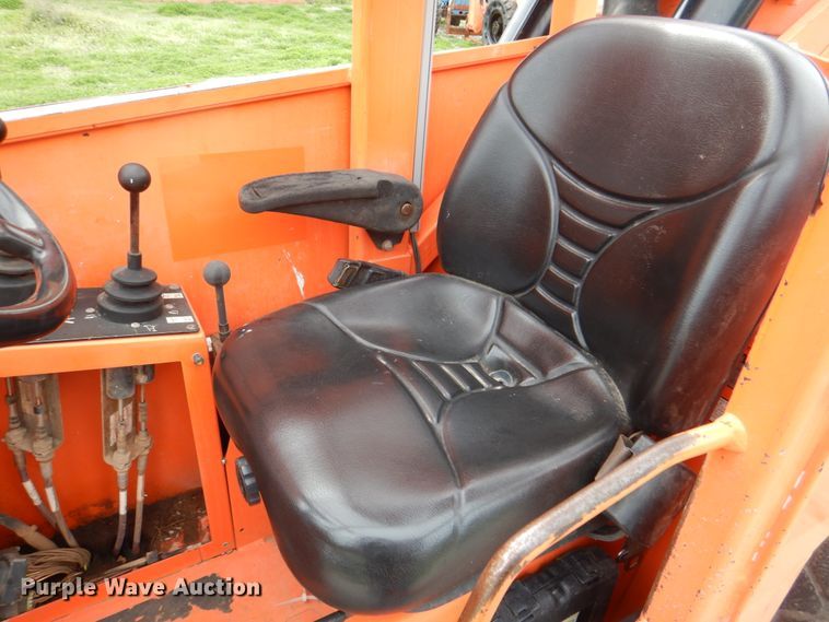 image for item DH5317 2013 JLG 8042  telehandler