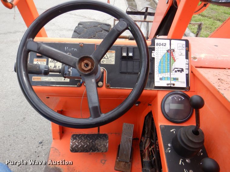 image for item DH5317 2013 JLG 8042  telehandler