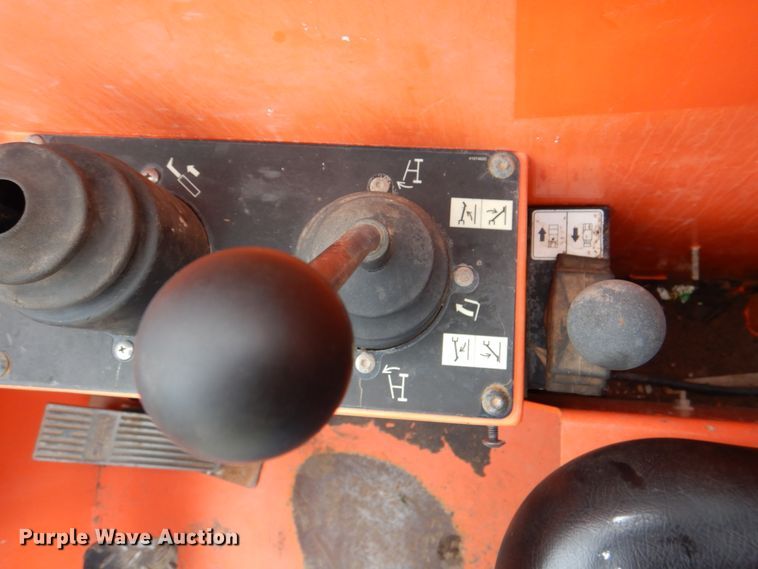 image for item DH5317 2013 JLG 8042  telehandler