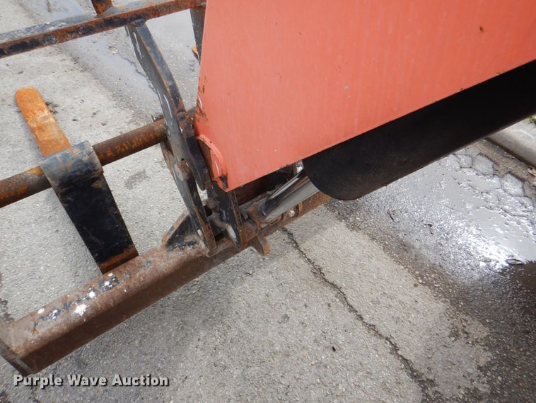 image for item DH5317 2013 JLG 8042  telehandler