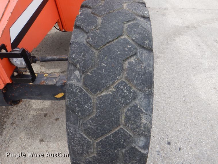 image for item DH5317 2013 JLG 8042  telehandler