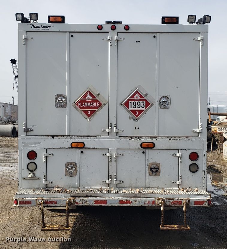 image for item DH5766 2005 Sterling L-Line lube truck