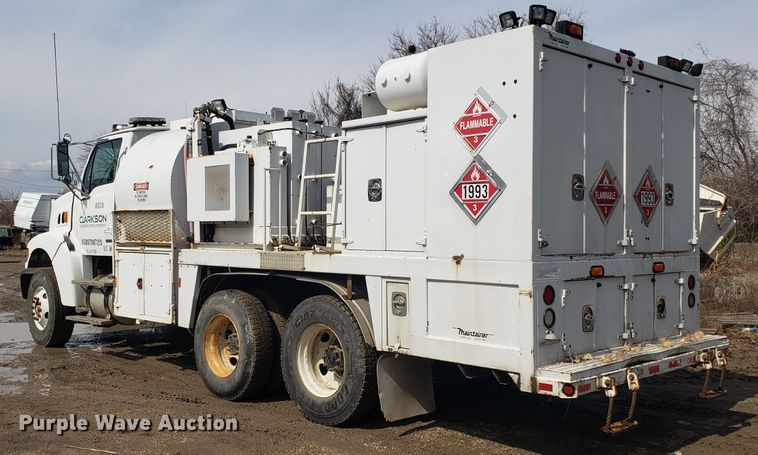 image for item DH5766 2005 Sterling L-Line lube truck
