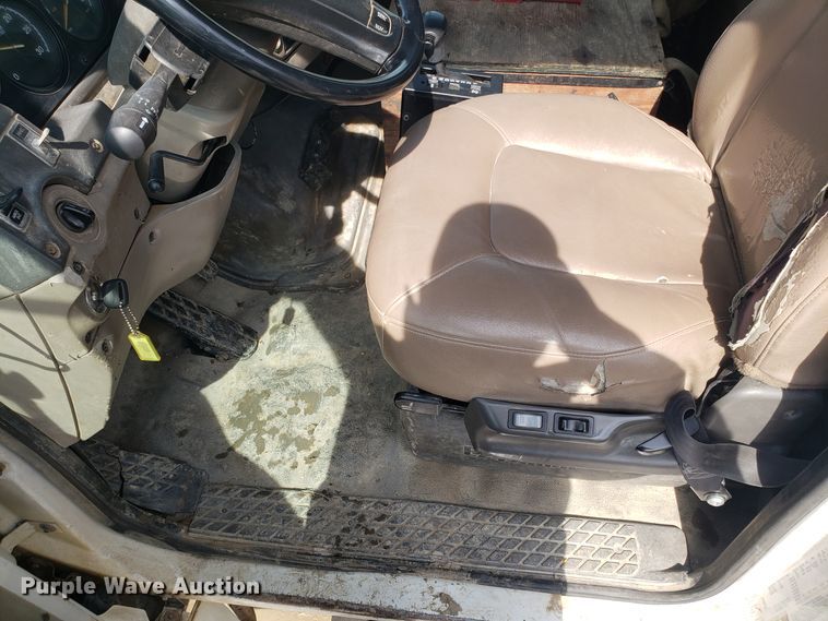 image for item DH5766 2005 Sterling L-Line lube truck