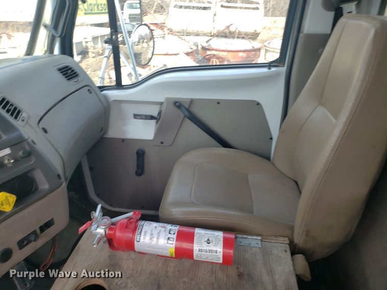 image for item DH5766 2005 Sterling L-Line lube truck
