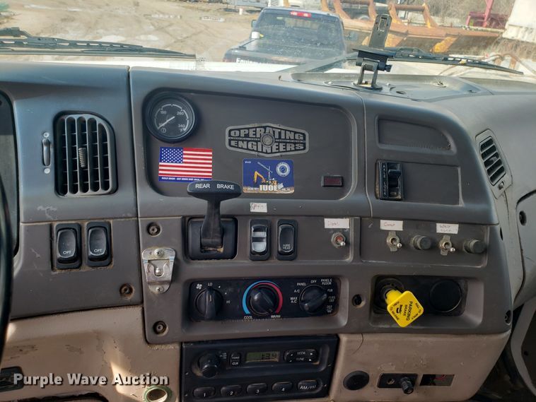 image for item DH5766 2005 Sterling L-Line lube truck