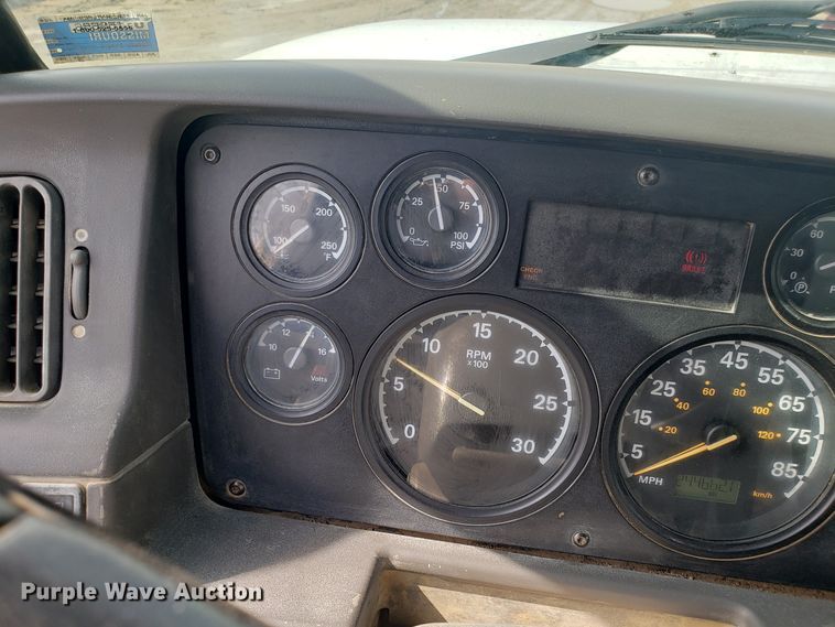 image for item DH5766 2005 Sterling L-Line lube truck