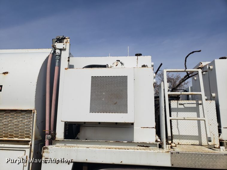 image for item DH5766 2005 Sterling L-Line lube truck