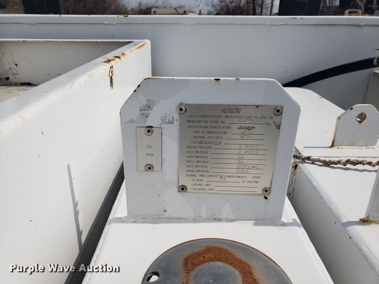 image for item DH5766 2005 Sterling L-Line lube truck