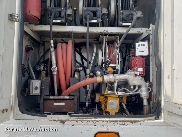 image for item DH5766 2005 Sterling L-Line lube truck