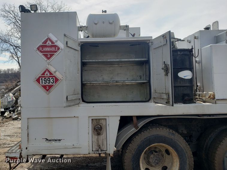 image for item DH5766 2005 Sterling L-Line lube truck