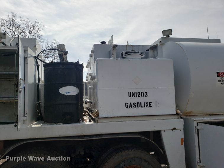 image for item DH5766 2005 Sterling L-Line lube truck