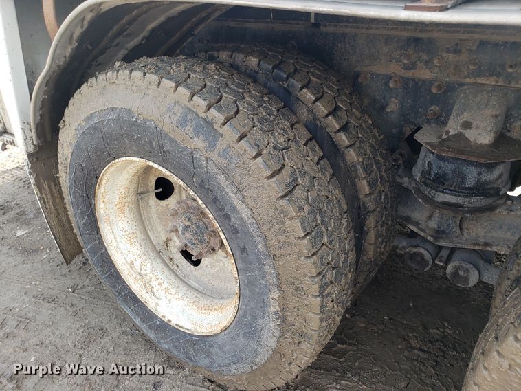 image for item DH5766 2005 Sterling L-Line lube truck