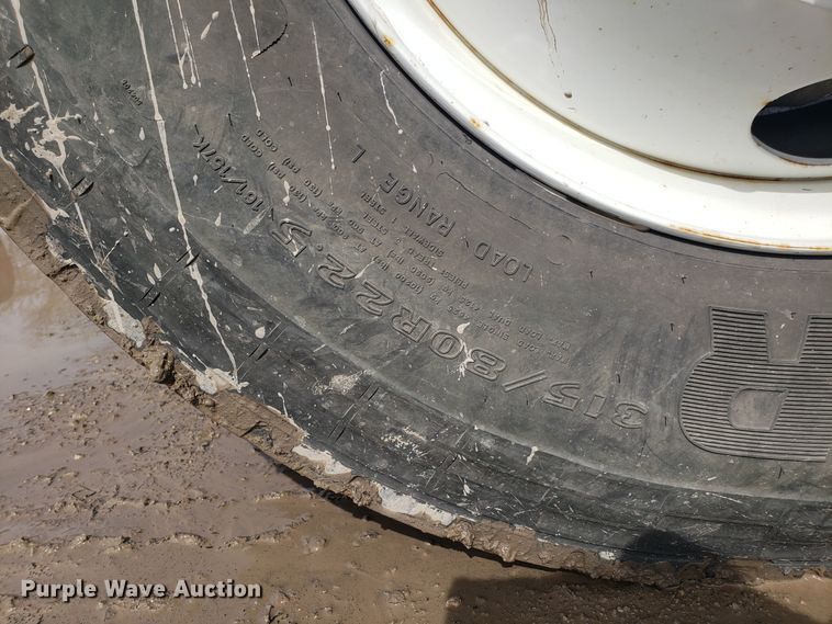 image for item DH5766 2005 Sterling L-Line lube truck