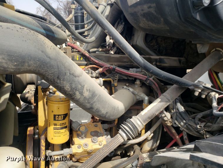 image for item DH5766 2005 Sterling L-Line lube truck