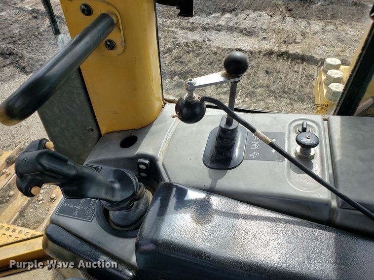 image for item DH5767 2006 Caterpillar D6N XL dozer