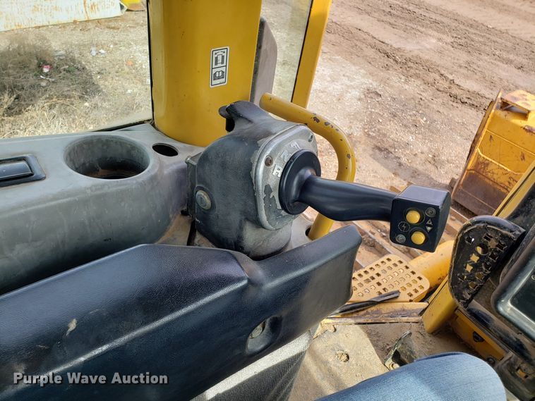 image for item DH5767 2006 Caterpillar D6N XL dozer
