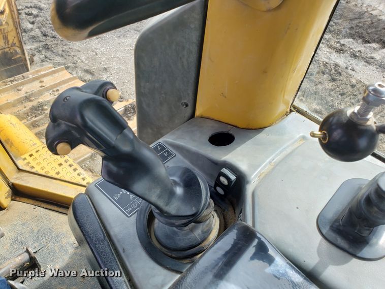 image for item DH5767 2006 Caterpillar D6N XL dozer