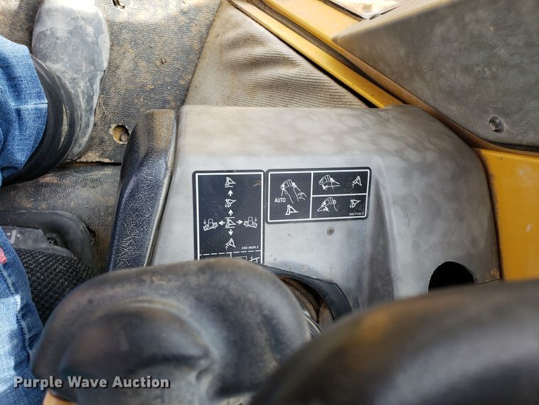 image for item DH5767 2006 Caterpillar D6N XL dozer