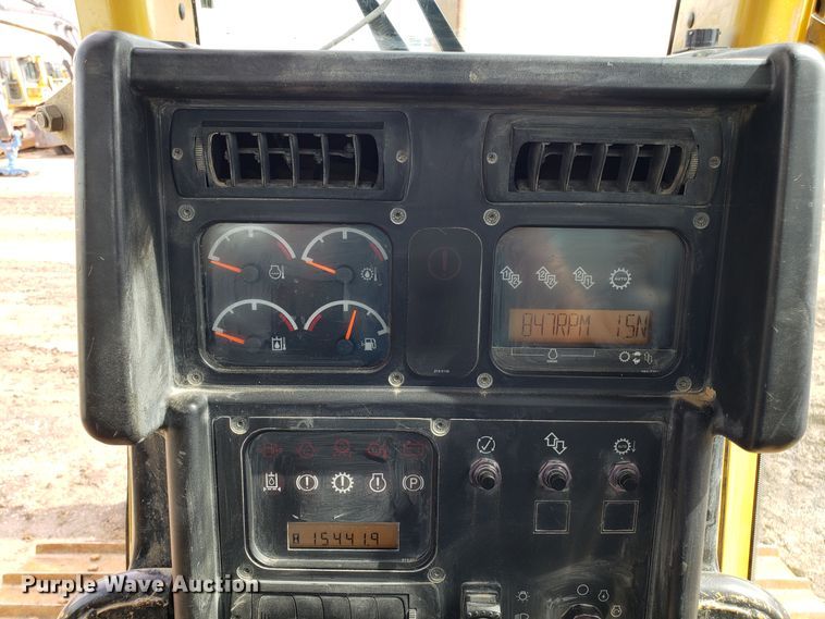 image for item DH5767 2006 Caterpillar D6N XL dozer