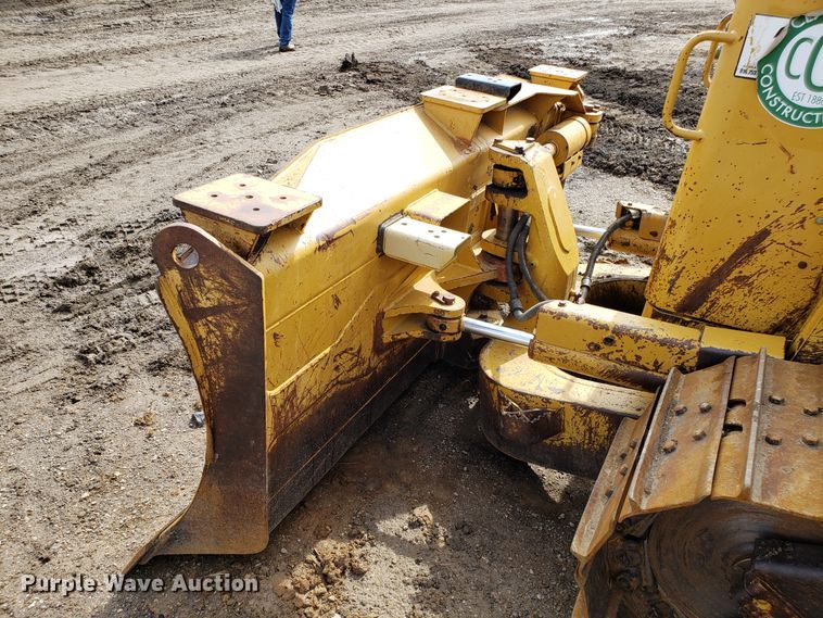 image for item DH5767 2006 Caterpillar D6N XL dozer