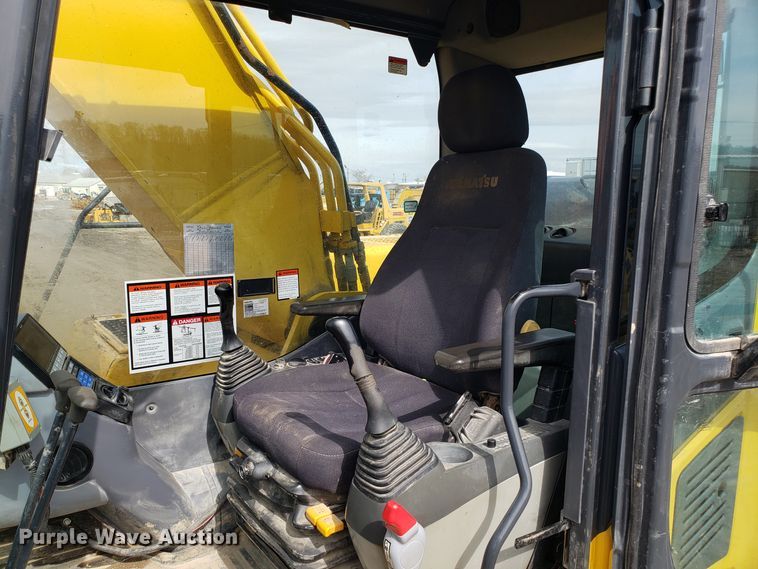 image for item DH5769 2010 Komatsu PC350LC-8 excavator