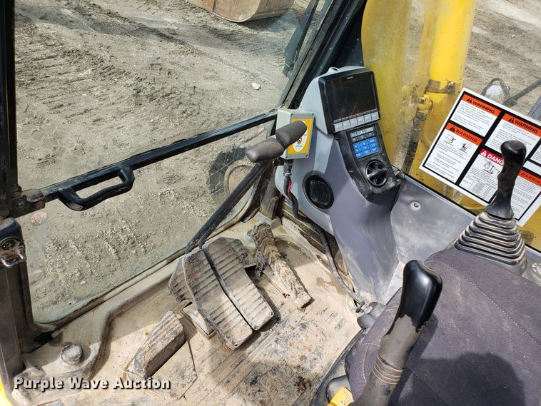 image for item DH5769 2010 Komatsu PC350LC-8 excavator