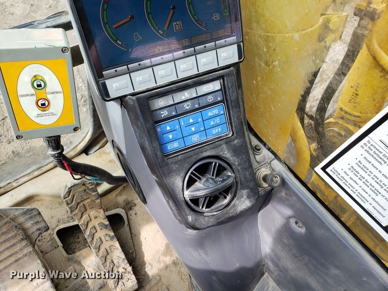 image for item DH5769 2010 Komatsu PC350LC-8 excavator