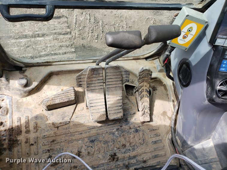 image for item DH5769 2010 Komatsu PC350LC-8 excavator