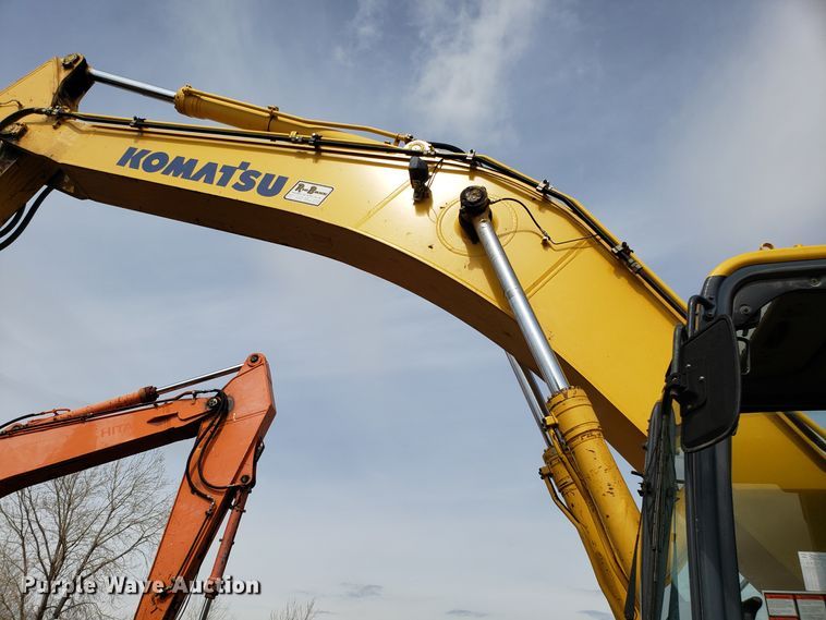 image for item DH5769 2010 Komatsu PC350LC-8 excavator