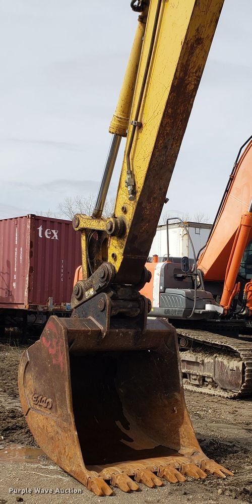 image for item DH5769 2010 Komatsu PC350LC-8 excavator