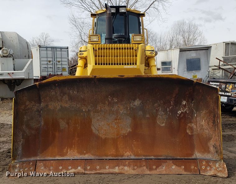 image for item DH5770 2002 Komatsu D87E-2 dozer