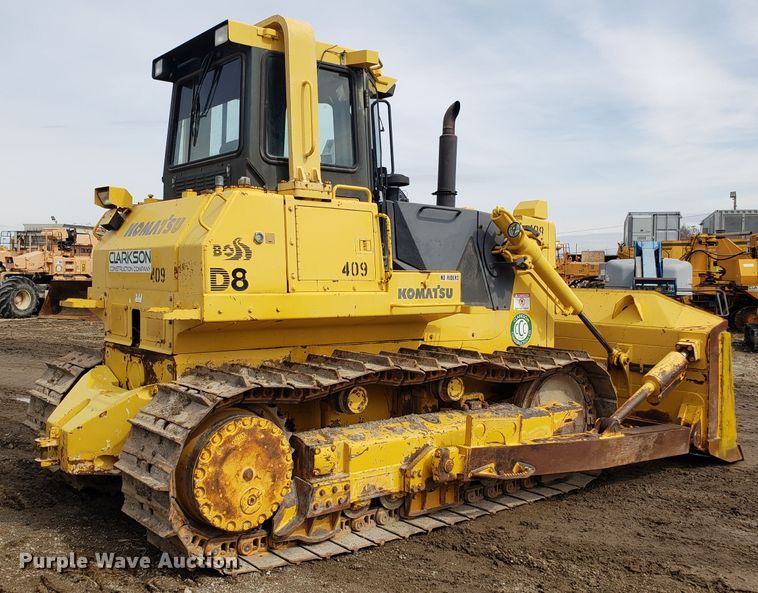 image for item DH5770 2002 Komatsu D87E-2 dozer