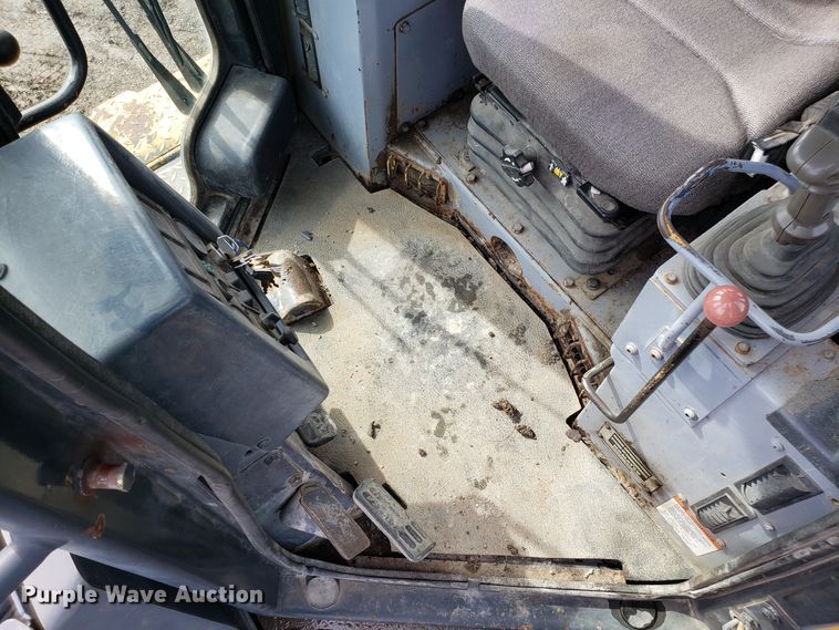 image for item DH5770 2002 Komatsu D87E-2 dozer