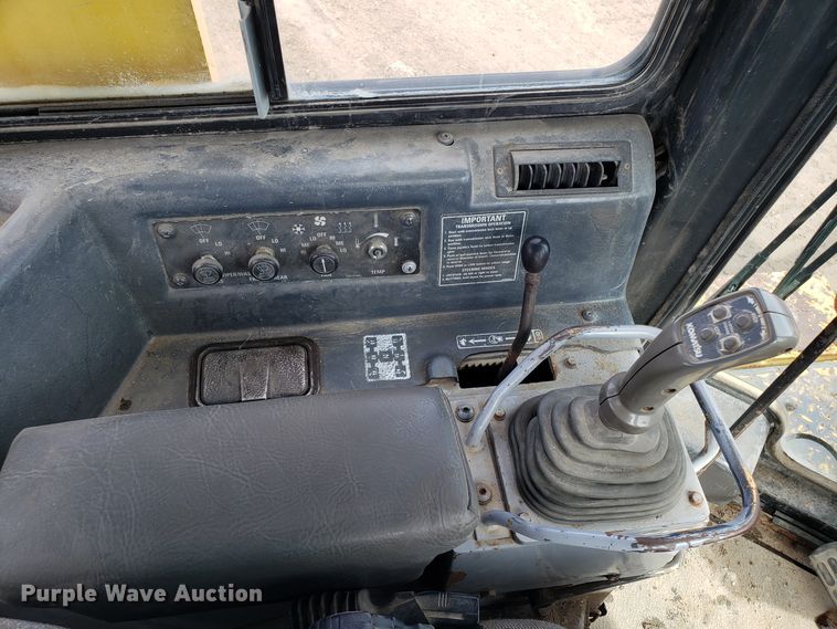 image for item DH5770 2002 Komatsu D87E-2 dozer