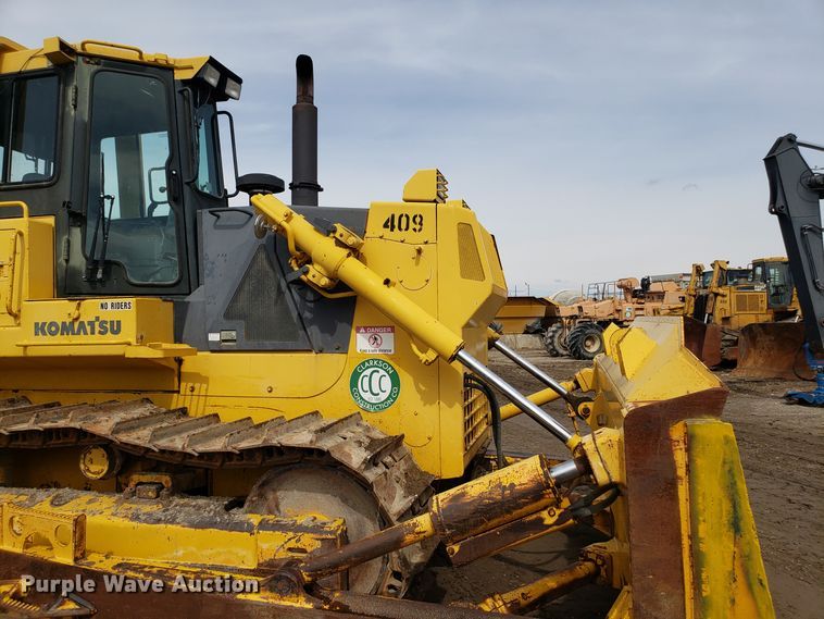 image for item DH5770 2002 Komatsu D87E-2 dozer