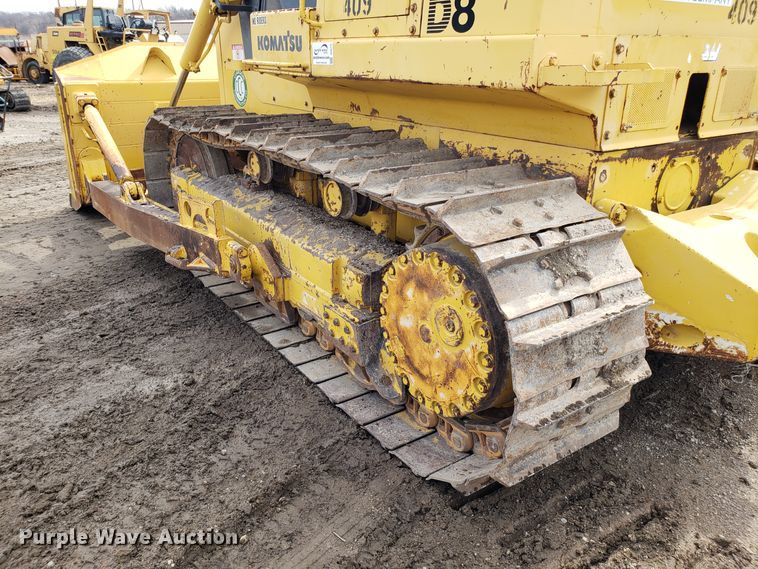 image for item DH5770 2002 Komatsu D87E-2 dozer