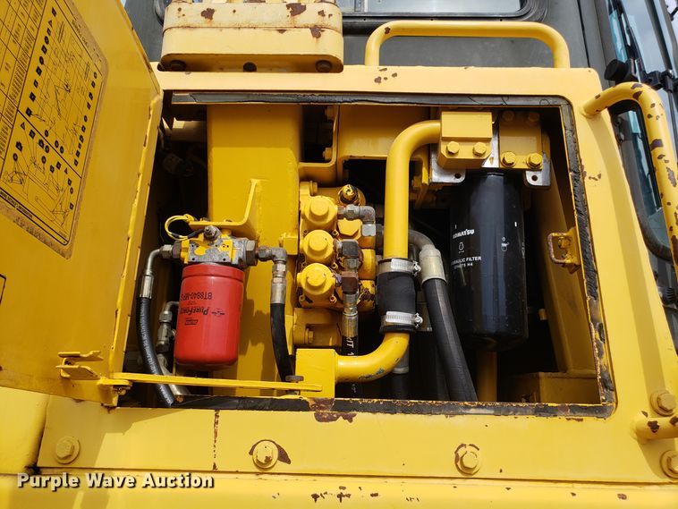 image for item DH5770 2002 Komatsu D87E-2 dozer