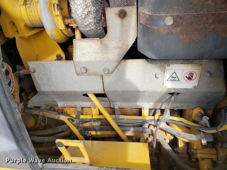 image for item DH5770 2002 Komatsu D87E-2 dozer