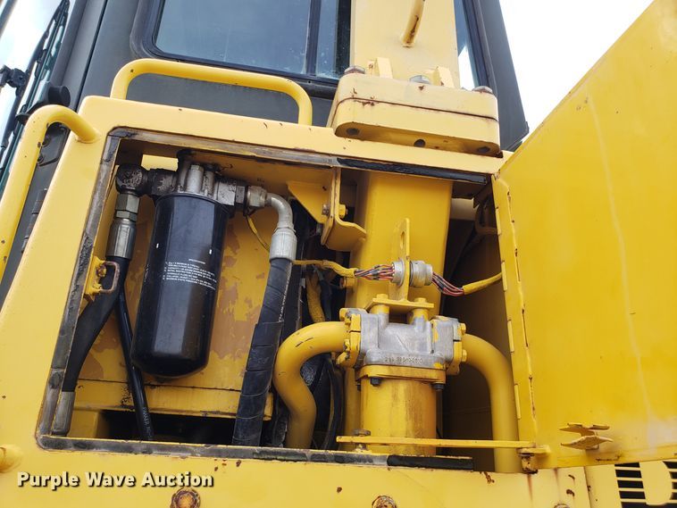 image for item DH5770 2002 Komatsu D87E-2 dozer