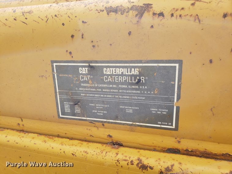 image for item DH5771 2001 Caterpillar D6R XL dozer