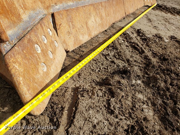 image for item DH5771 2001 Caterpillar D6R XL dozer