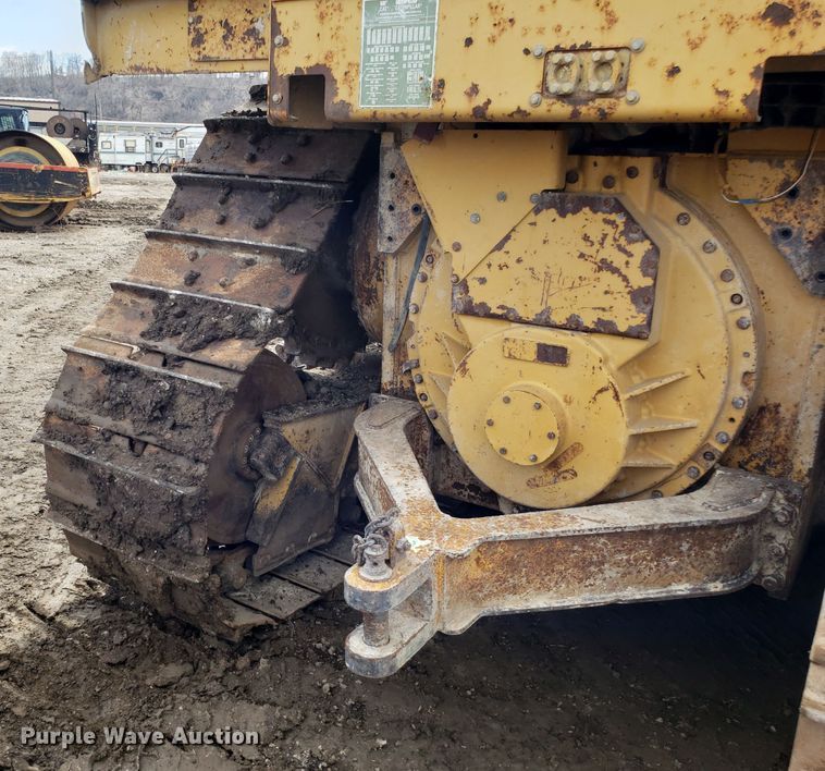 image for item DH5771 2001 Caterpillar D6R XL dozer