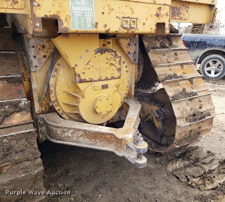 image for item DH5771 2001 Caterpillar D6R XL dozer