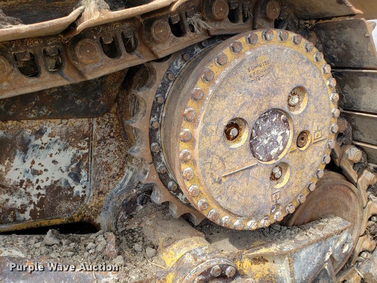 image for item DH5771 2001 Caterpillar D6R XL dozer