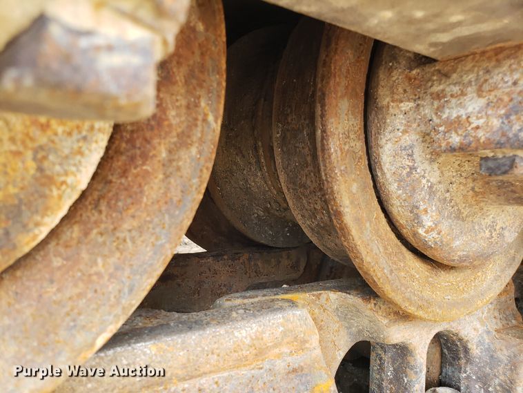 image for item DH5771 2001 Caterpillar D6R XL dozer